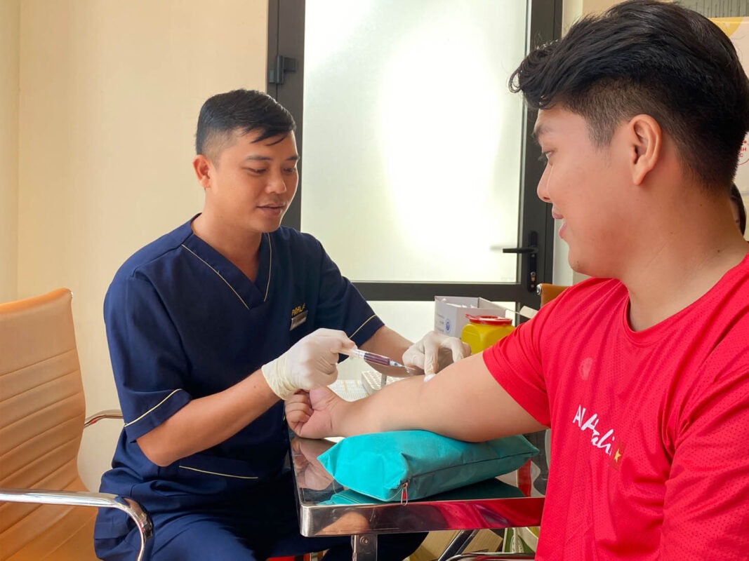 Dịch vụ xét nghiệm máu tại nhà Quận 5
